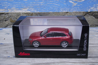 1:43 Audi Q - 2