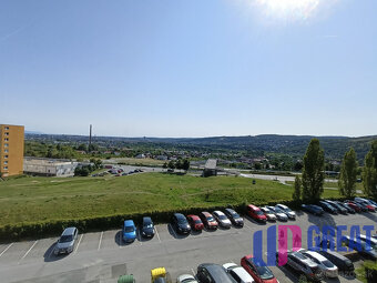Pekný výhľad na Košice z 3 izbového bytu Košice-Ťahanovce - 2