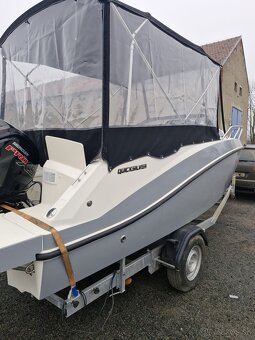 motorová loď QUICKSILVER ACTIV 555 CABIN - 2