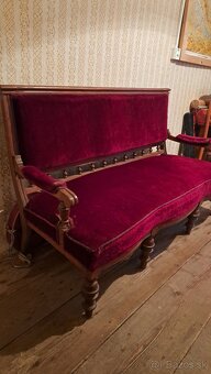 Starožitná pohovka - 2