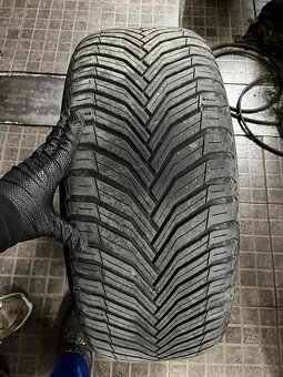 235/50 R18 97V michelin celorocne gumy - 2