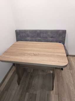 Jedálenský stôl - 2