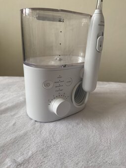 Philips Sonicare Power Flosser HX3911/40 - 2