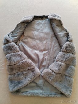 Ponúkam balik oblečenia..... - 2