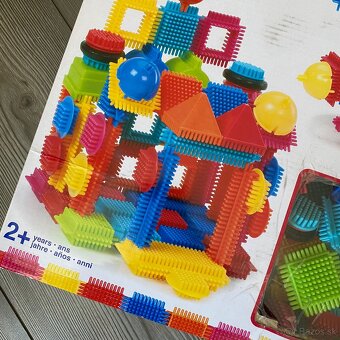 Stavebnica Bristle Blocks - 2