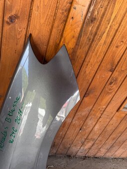 Mercedes B klassa w246 2011- pravý blatník - 2