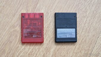 2x Playstation 2 Memory Card - 2