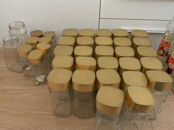 Darujem zaváraninové poháre. - 2