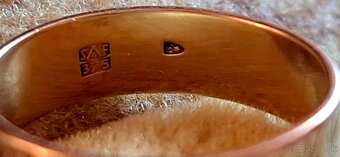 zlaty prsten 9k. 375/1000 Váha -2.91gr - 2