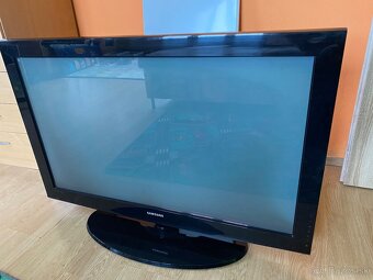 Samsung uhlopriečka 106cm - 2