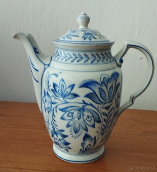 Stará porcelánová kanvica - 2