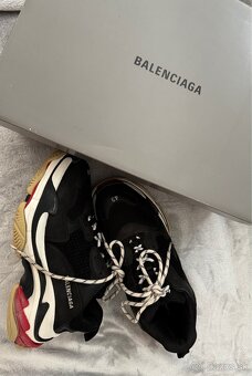 Balenciaga Triple S - 2