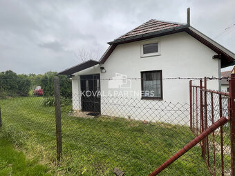Znížená cena Viničný domček s pozemkom - Vráble v časti Horn - 2