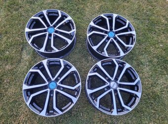 5x114,3 R18 Dezent - 2
