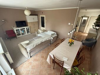 PRIESTRANNÝ 4-IZBOVÝ BYT 87 m² + 2 PIVNICE - 2