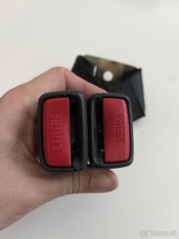 Zamky na zadné pasy TOYOTA COROLLA - 2