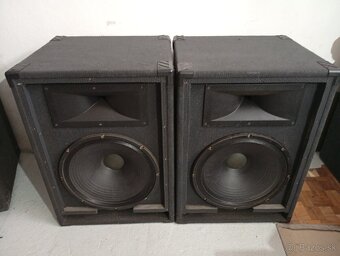 Dvojpásmové reprobedne 2x1200W Max. - 2