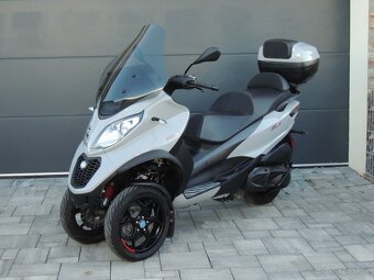 PIAGGIO MP3 500 HPE 2021 ABS ASR SPIATOČKA ,,B" vodičák - 2