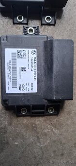 Riadiace jednotky parkovacej brzdy VW Passat B6 - 2