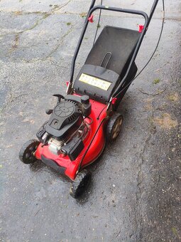 Kosačka Hecht s pojazdom - 2