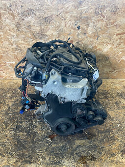 65.MOTOR OPEL VIVARO 1,6CDTI R9M - 2