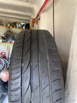 Letne pneu 195/65 r15 na plech. diskoch (Octavia) - 2