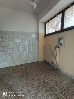Rôzne osvetlenie, lampy, interiérové dvere, umývadlá - 2