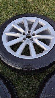 Audi r19 5x112 66.5cm - 2