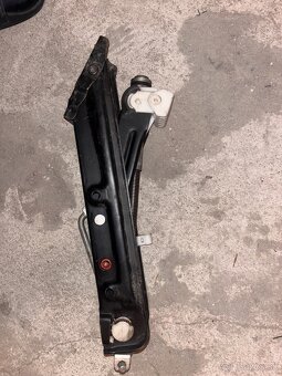 BMW originál zdvihak E46 E39 E53 - 2