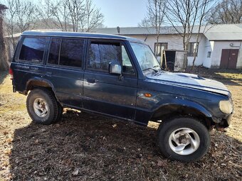 Hyundai Galloper - 2