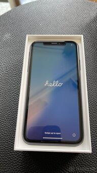 Predám iPhone XR 64 GB čierny - 2