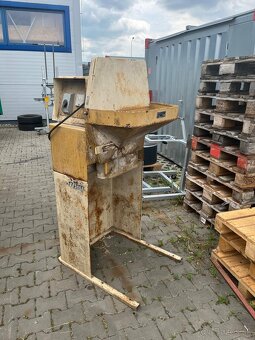 Kladivkový šrotovník KŠ 200A - 2