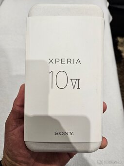 Xperia 10 VI 300e - 2