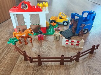 Lego duplo stajňa s koníkom - 2