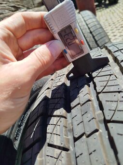 Letne pneu 215/55  R18 95V - 2