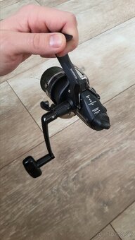 Shimano baitrunner st4000fb - 2