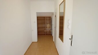 Prenájom pekný novo-zrekonštruovaný 2-izbový byt + balkón, v - 2