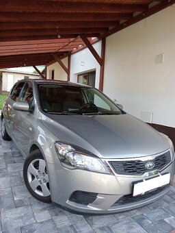 Predám Kia Ceed 1.4, r. v. 2010 - 2