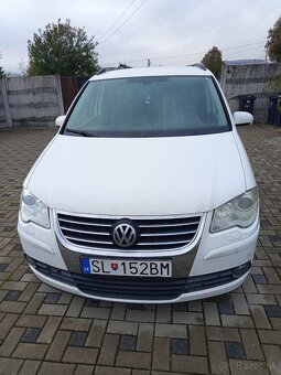 Volkswagen Touran - 2