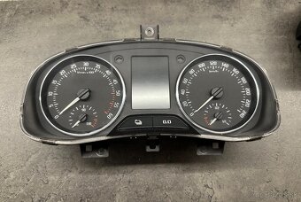 Škoda Fabia 2 maxidot budíky - 2