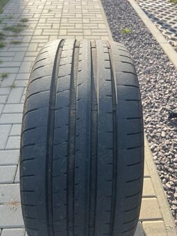 AEZ Valencia R19 - 2