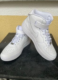 Nike Air Force 1 Mid '07 veľkosť 40 Neue Sneakers White - 2