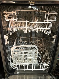 Vstavaná umývačka riadu Whirlpool - 2