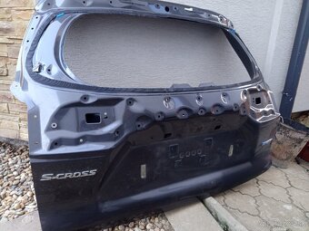 Zadný kufor Suzuki S-cross - 2