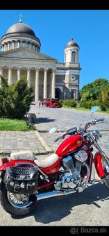 Suzuki Intruder VS800 - 2