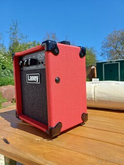 Laney lx10b - 2