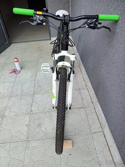 Giant - 2