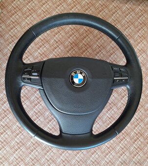Bmw f10 volant. - 2