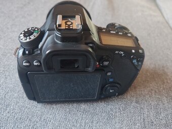 Canon EOS 80D + objektív EF 22–55mm f/4–5.6 USM - 2