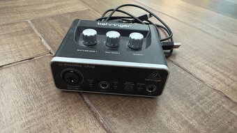 Predám Behringer UM2 U-Phoria USB zvukovú kartu - 2